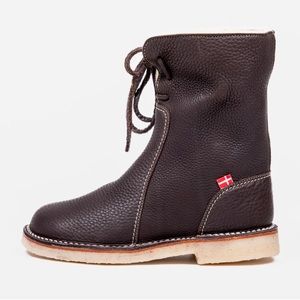 DUCKFEET Arhus boots *EUC* color is Stone, size 38